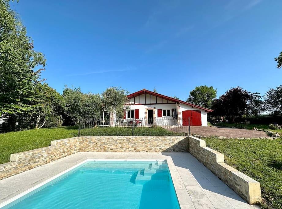 Maison Avec Piscine Caro  エクステリア 写真
